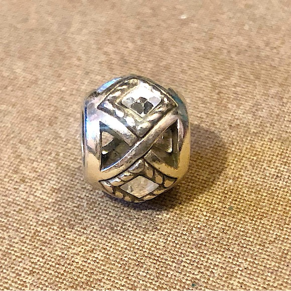 🆕 Brighton Diamondback bead pierced design with clear crystals NWOT - Picture 2 of 6